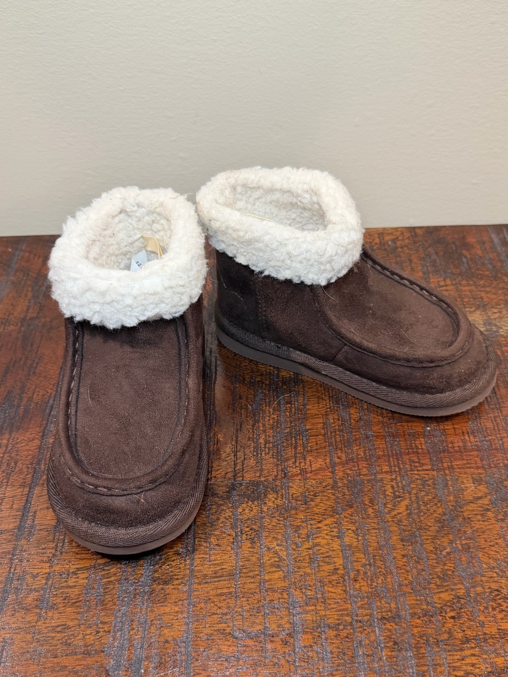 GAP Kids Brown Sherpa-Lined Slip-On Boots